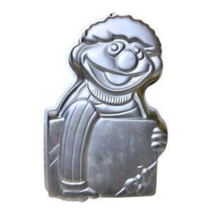 1983 Sesame Street ERNIE Wilton Cake Pan 502-3614 Vintage